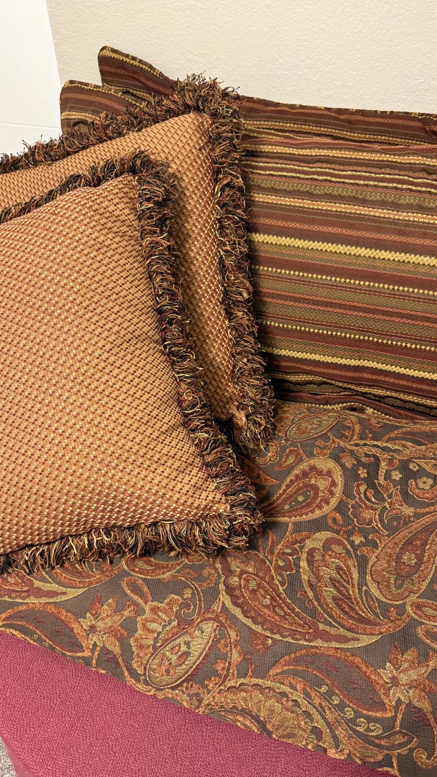 Custom-made King Bed Set - Paisley Coverlet, 2 King Shams, 3 Decorative Pillows