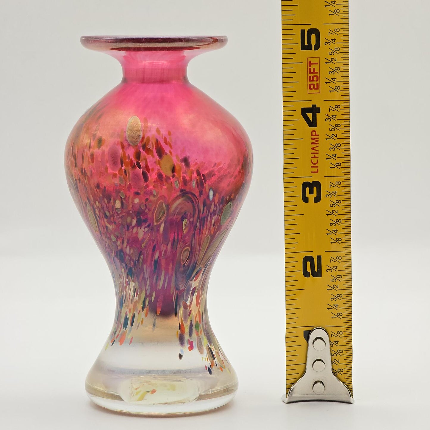 Vintage Arte Vargas Irridescent Art Glass Vase