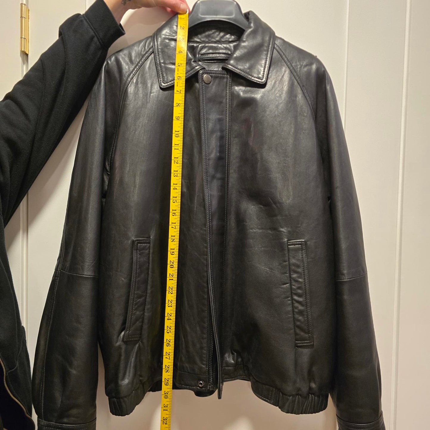 Claiborne Men's Black Lambskin Leather Jacket - Large