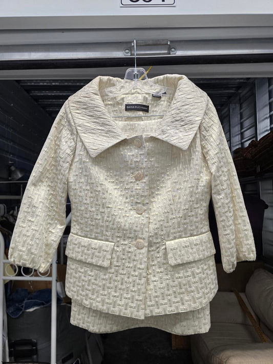Vintage Dana Buchman White and Gold Women's Skirt and Jacket Suit