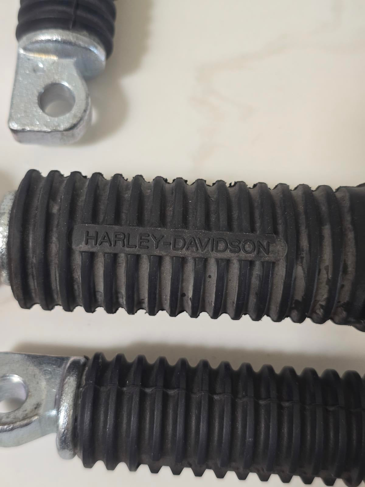Harley-Davidson OEM Large Cushion Footpegs