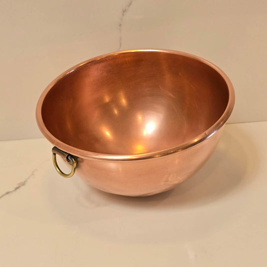 Vintage English Copper Mixing/Whipping Bowl with Loop Handle