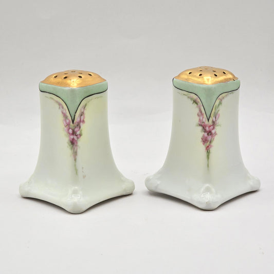 Vintage/Antique "Bavarian Favorite" Salt & Pepper Shakers