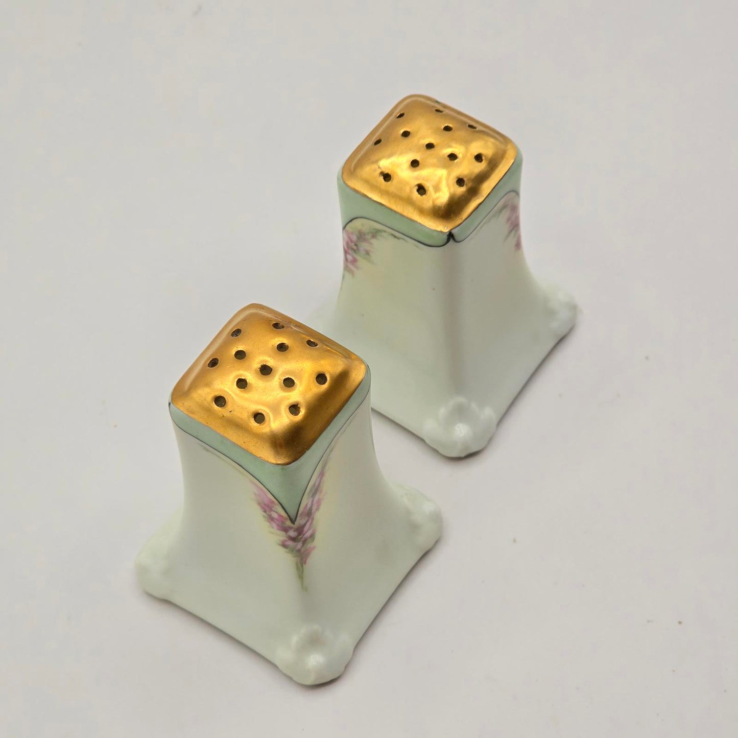 Vintage/Antique "Bavarian Favorite" Salt & Pepper Shakers