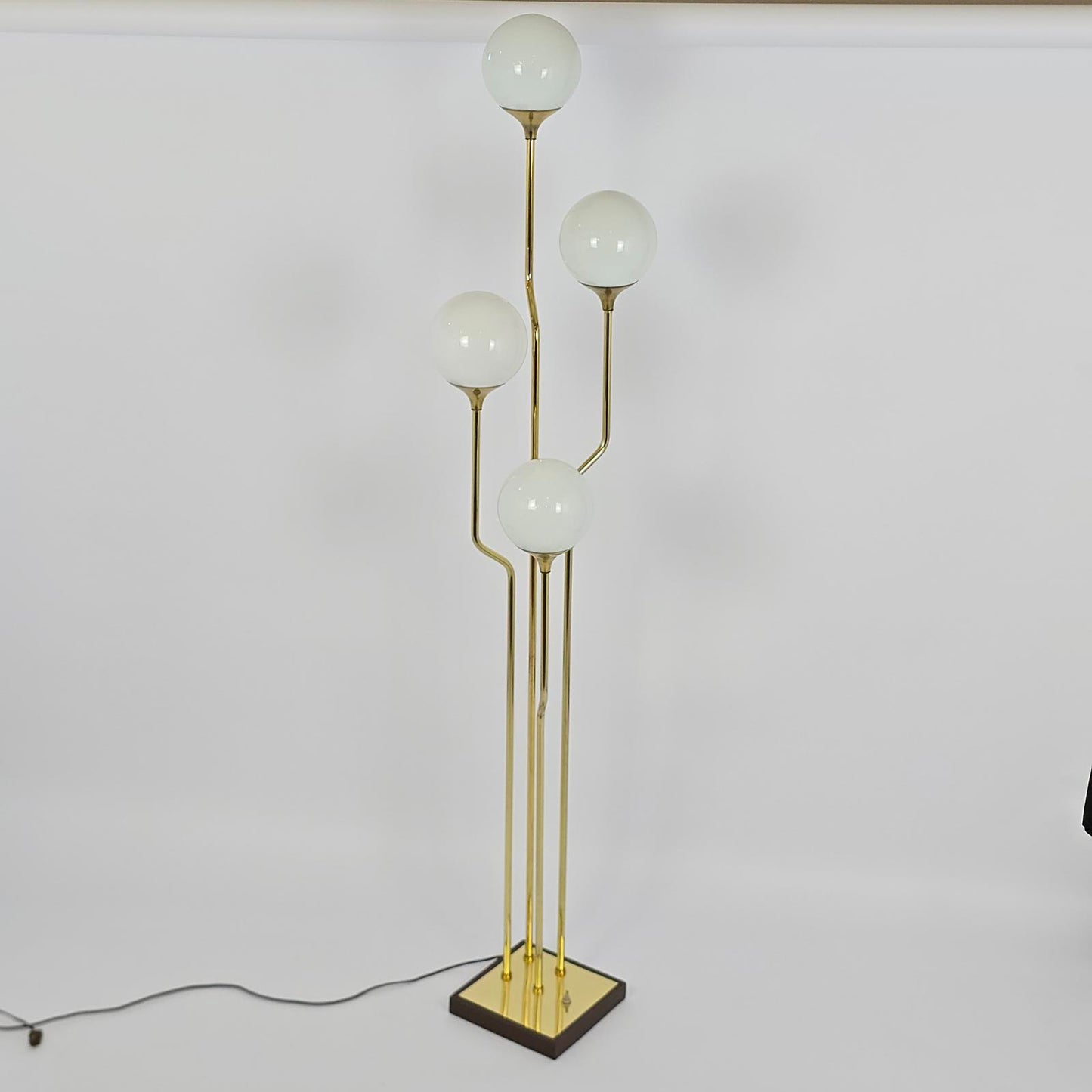 Vintage Mid-Century Modern Brass Floor Lamp By Goffredo Reggiani