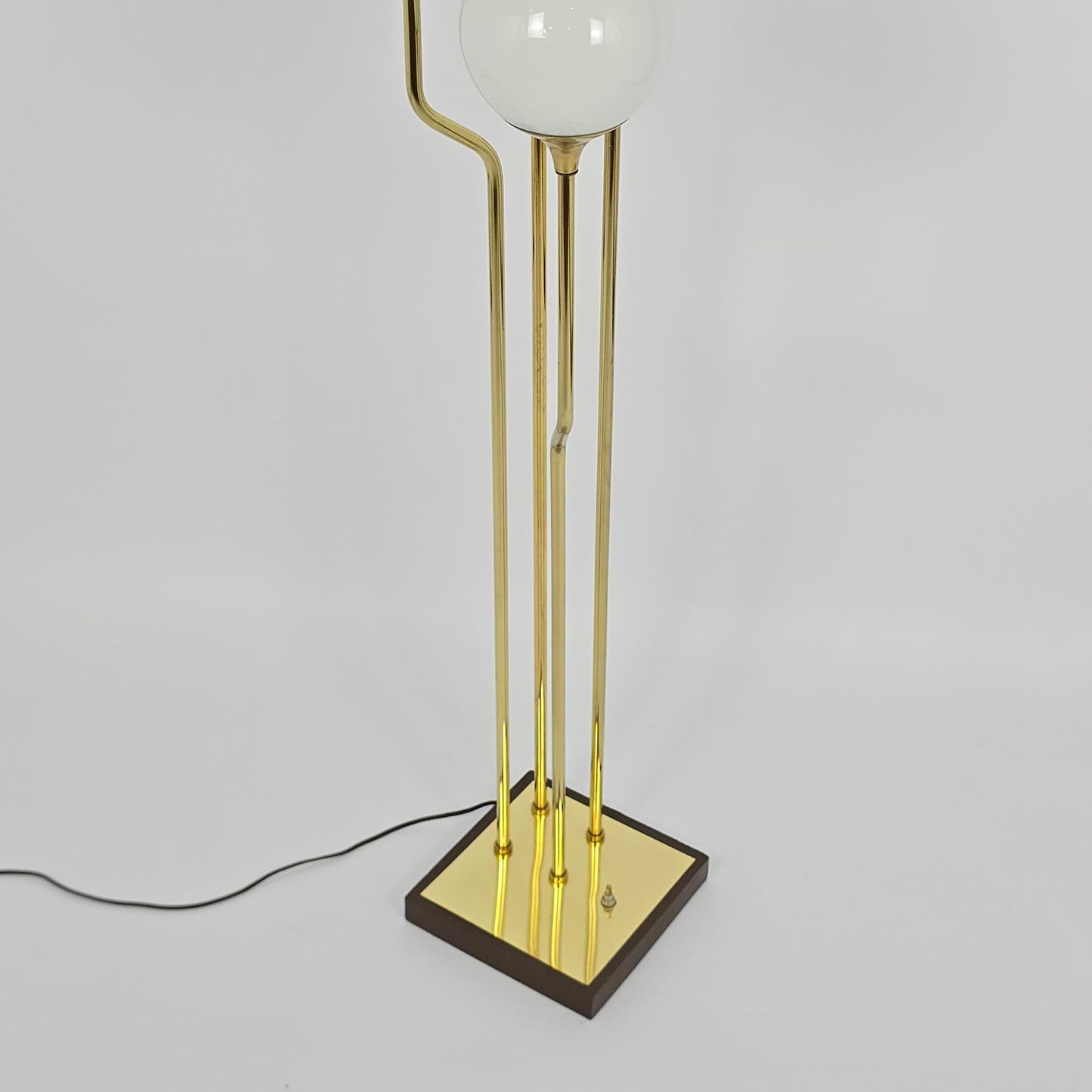 Vintage Mid-Century Modern Brass Floor Lamp By Goffredo Reggiani