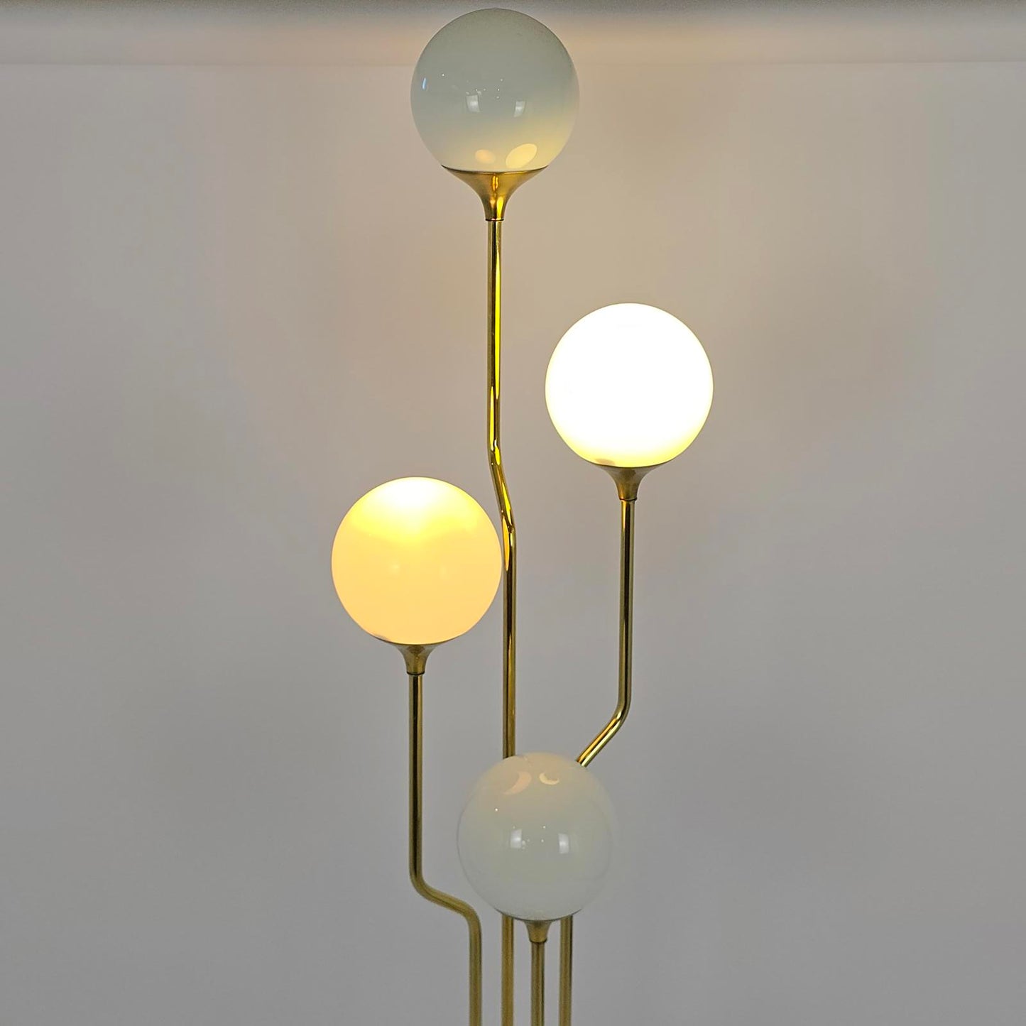 Vintage Mid-Century Modern Brass Floor Lamp By Goffredo Reggiani