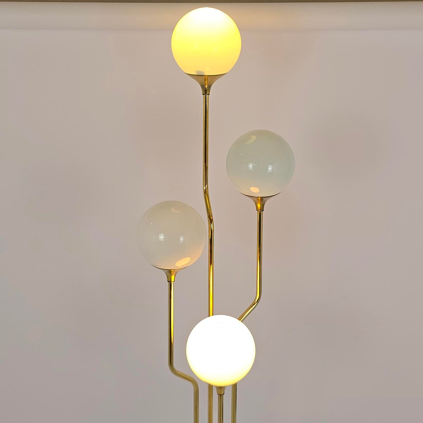 Vintage Mid-Century Modern Brass Floor Lamp By Goffredo Reggiani