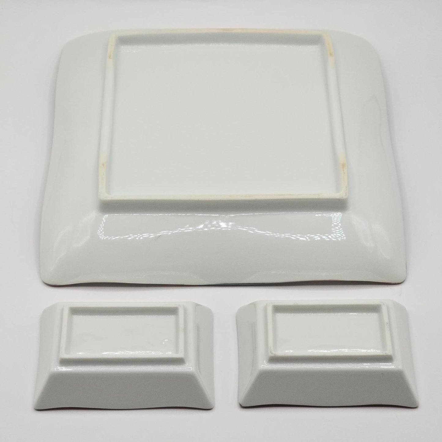 Japanese Sushi Set - White and Brown Bamboo Leaf