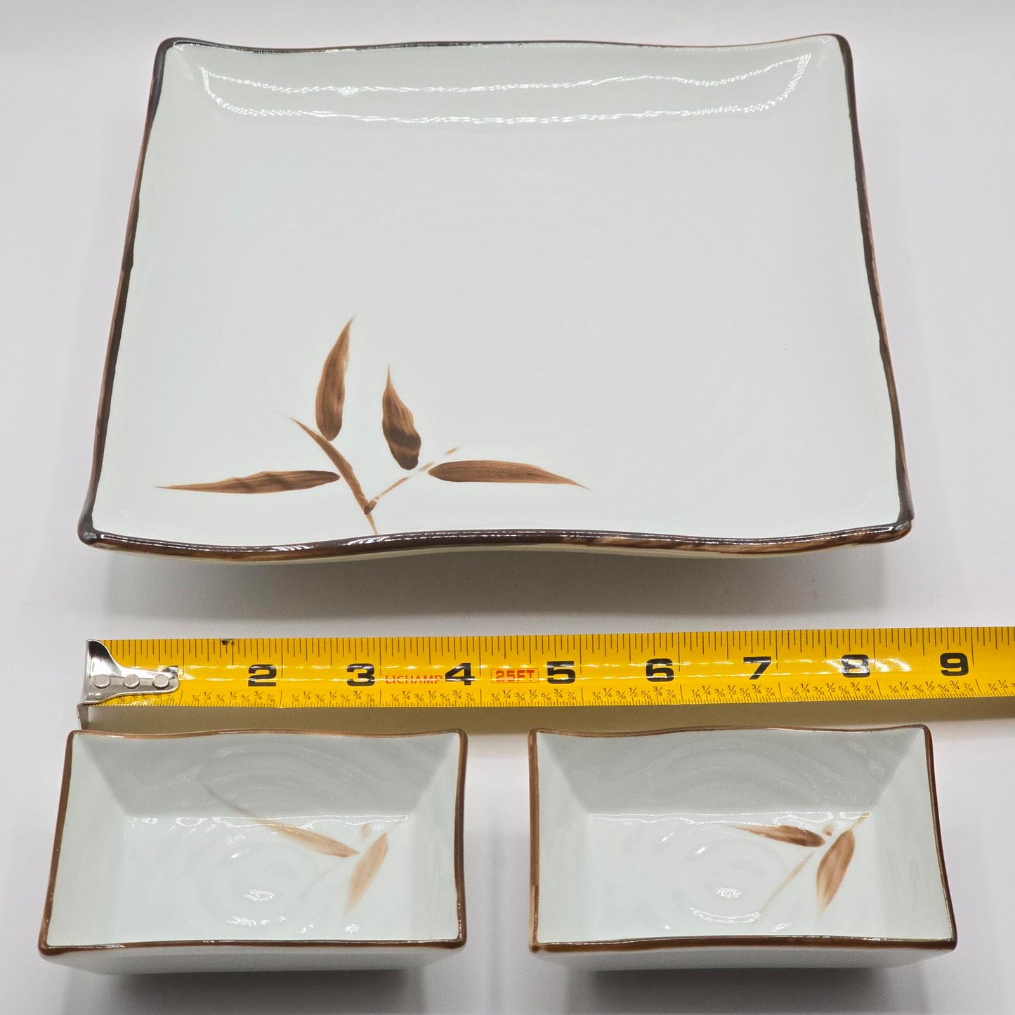 Japanese Sushi Set - White and Brown Bamboo Leaf
