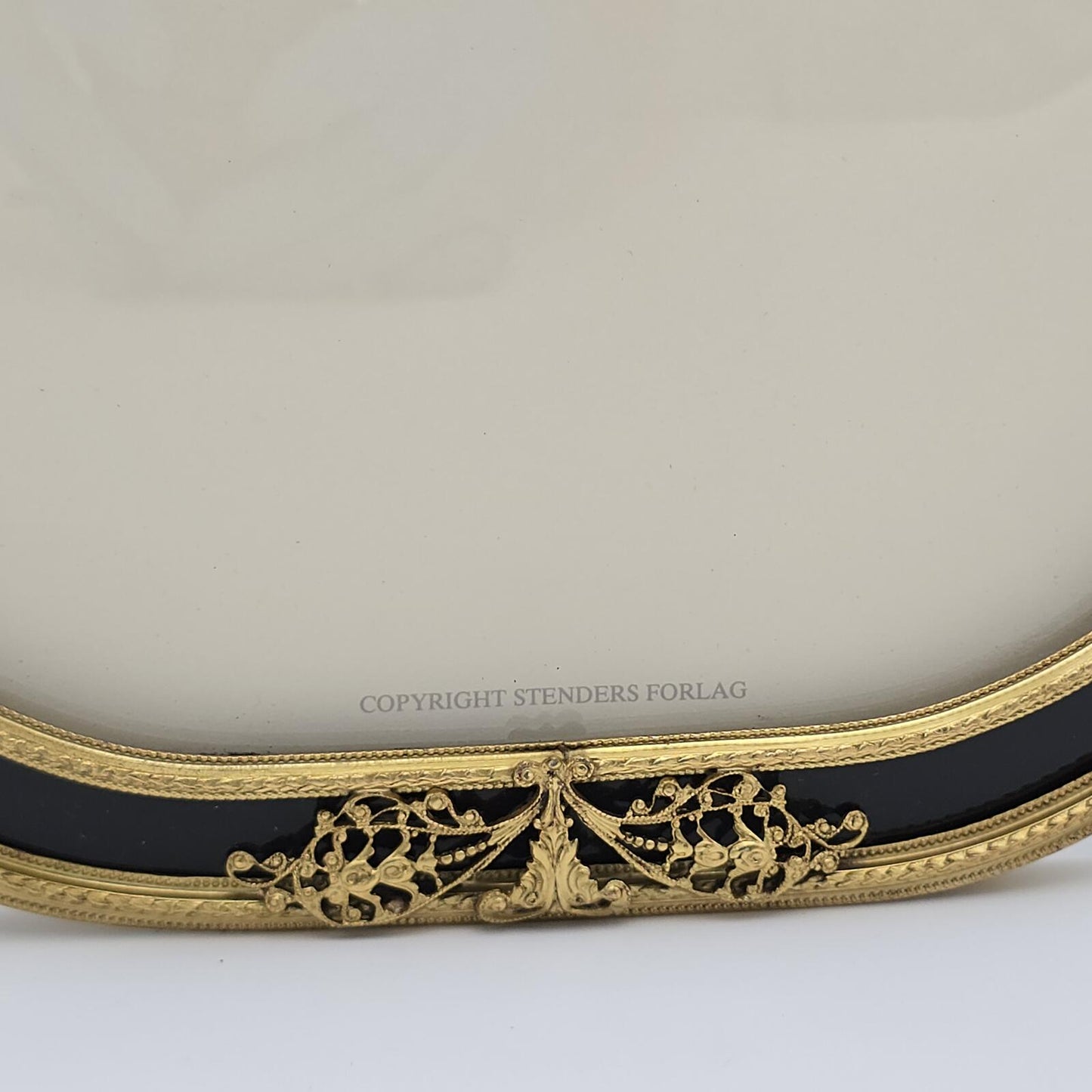 Vintage Victorian Style Ornate Bubble Glass Frame