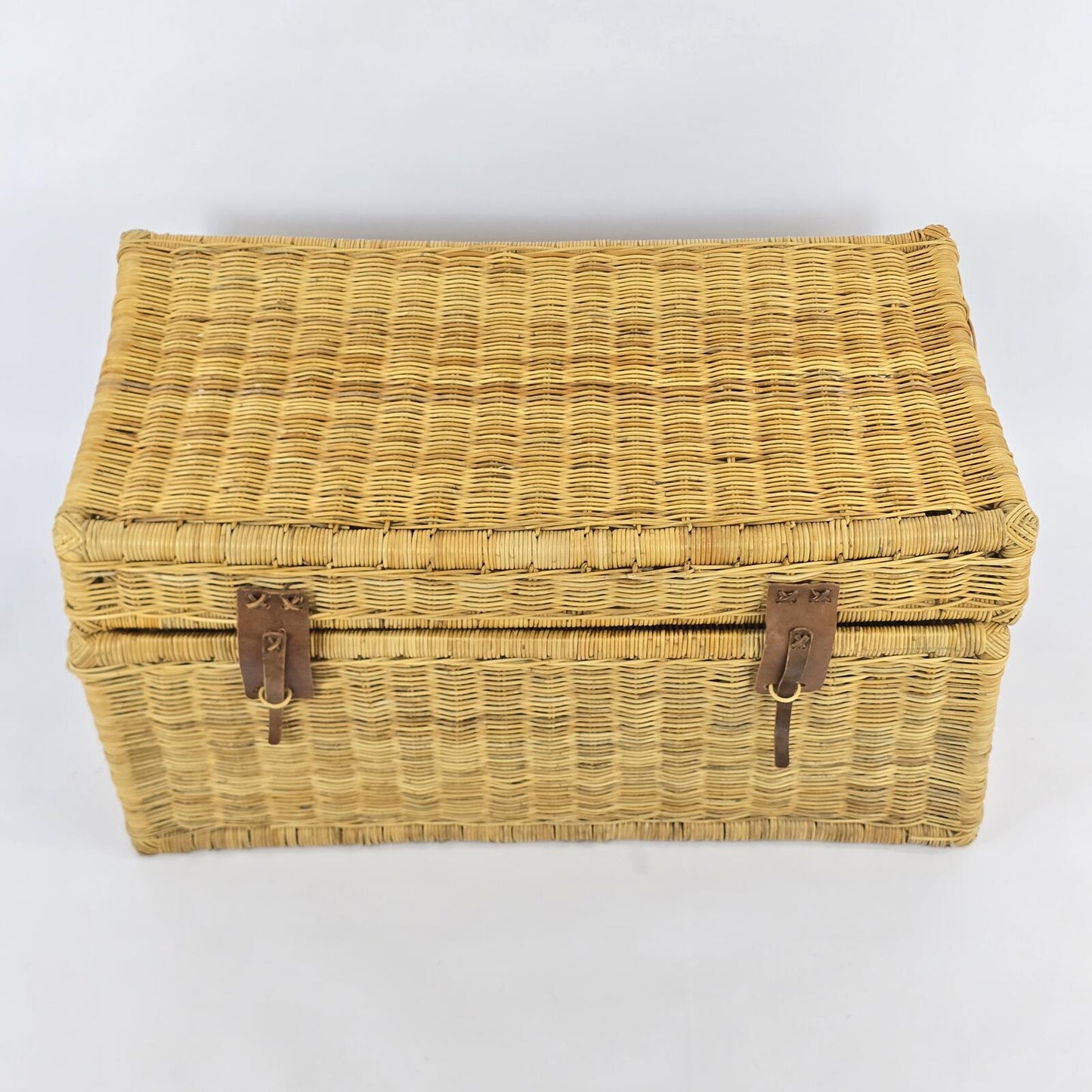 Vintage Victorian Style Wicker Storage Trunk