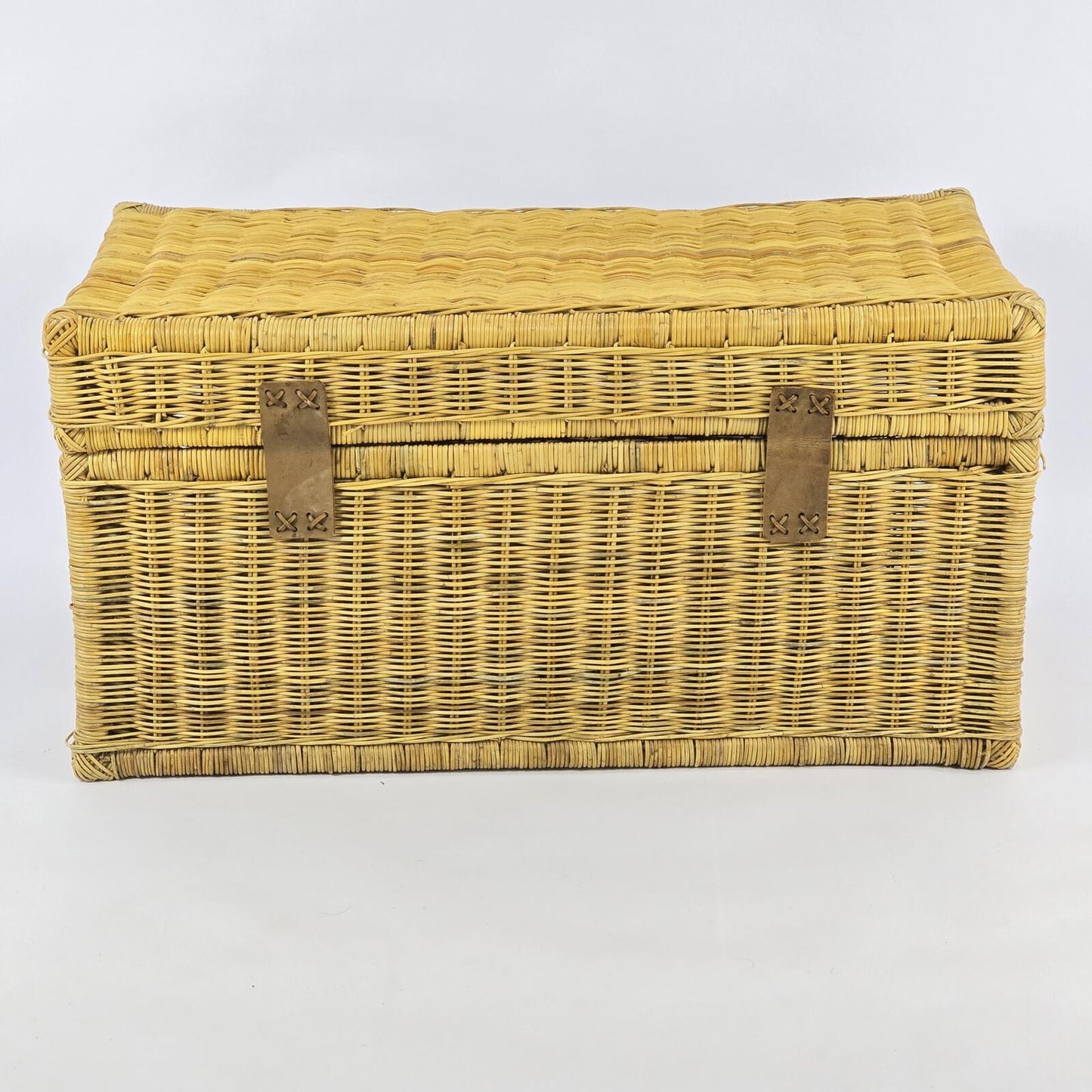 Vintage Victorian Style Wicker Storage Trunk