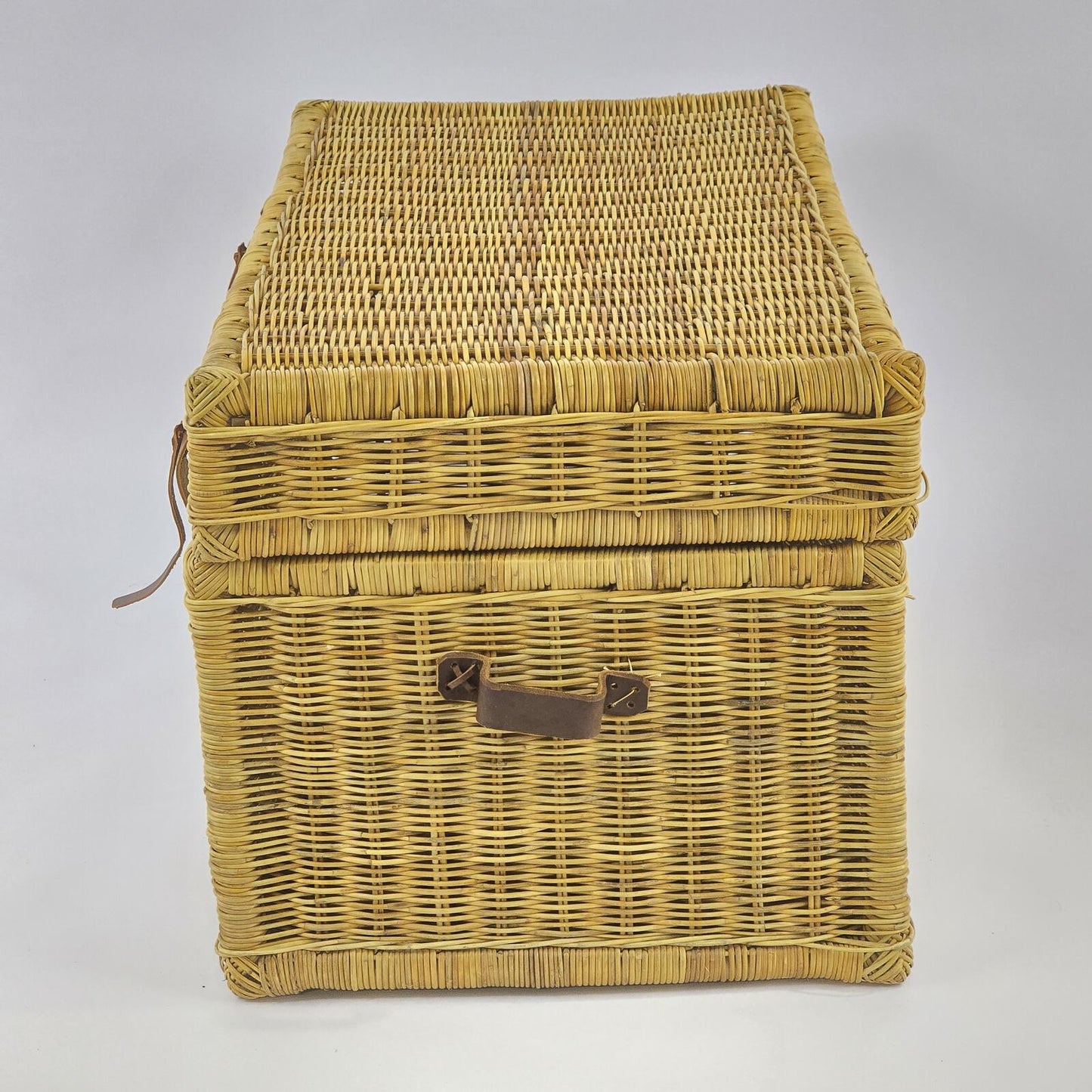 Vintage Victorian Style Wicker Storage Trunk