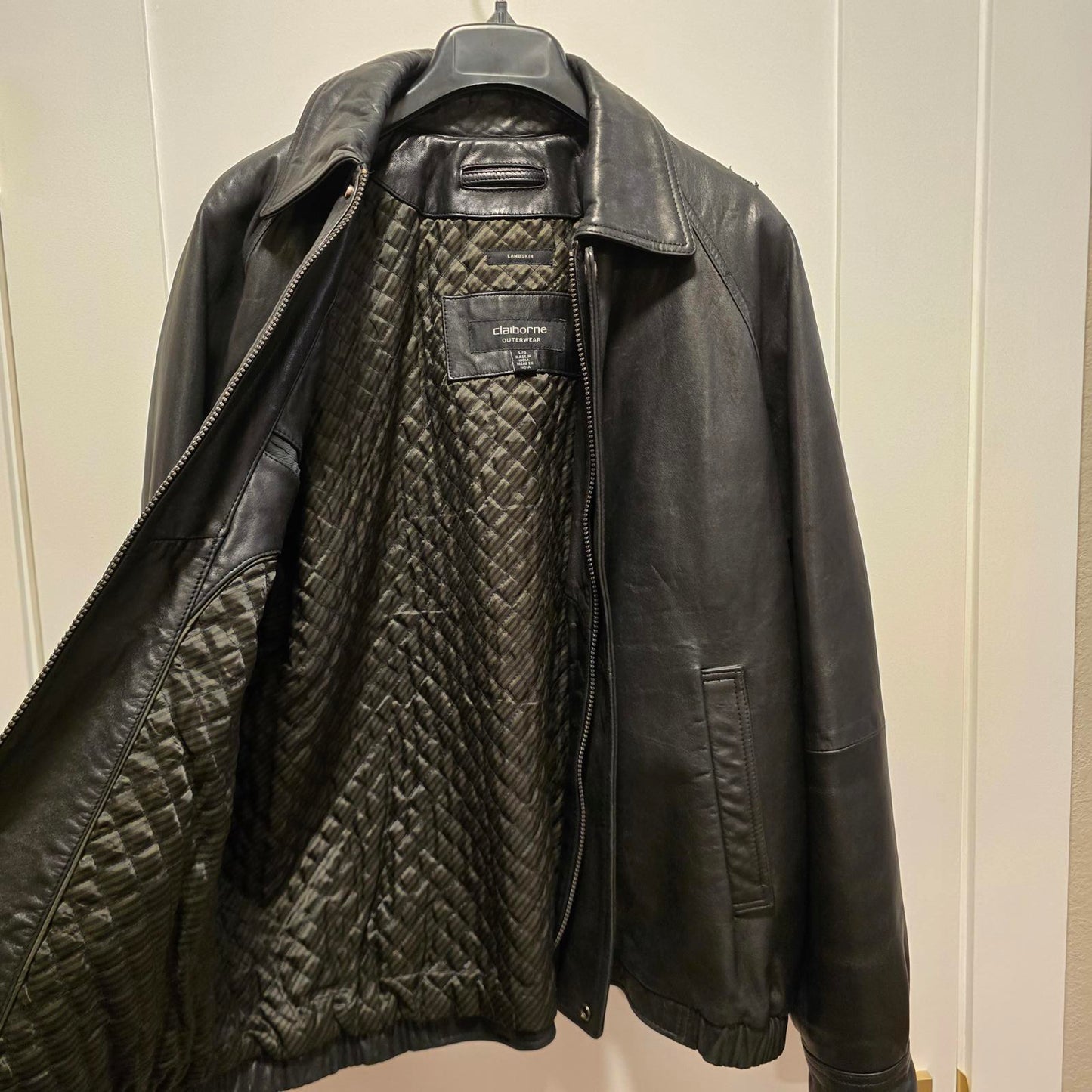 Claiborne Men's Black Lambskin Leather Jacket - Large