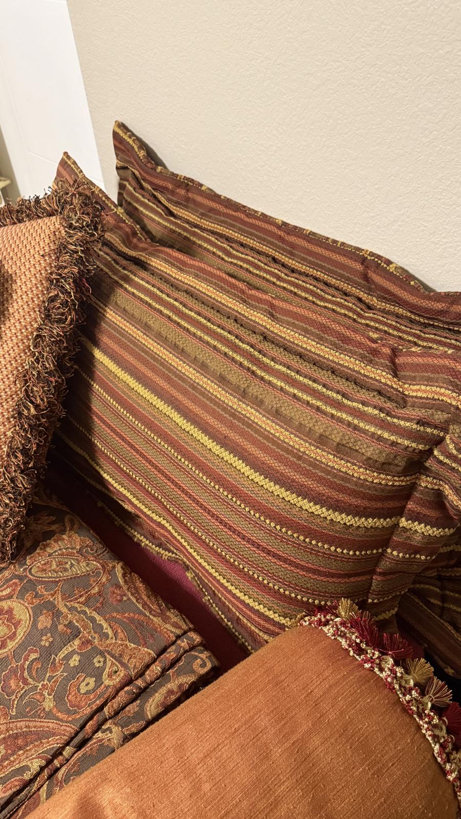 Custom-made King Bed Set - Paisley Coverlet, 2 King Shams, 3 Decorative Pillows