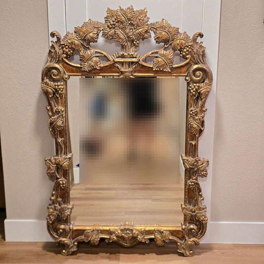 Bassett Mirror Company Baroque/Rococo Style Gilded-Wood Mirror
