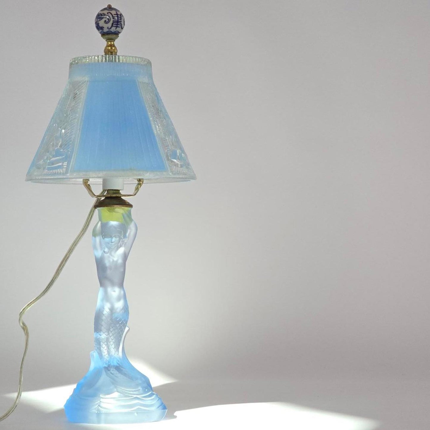 Vintage Walther & Sohne Art Deco Frosted Blue Mermaid Boudoir Lamp