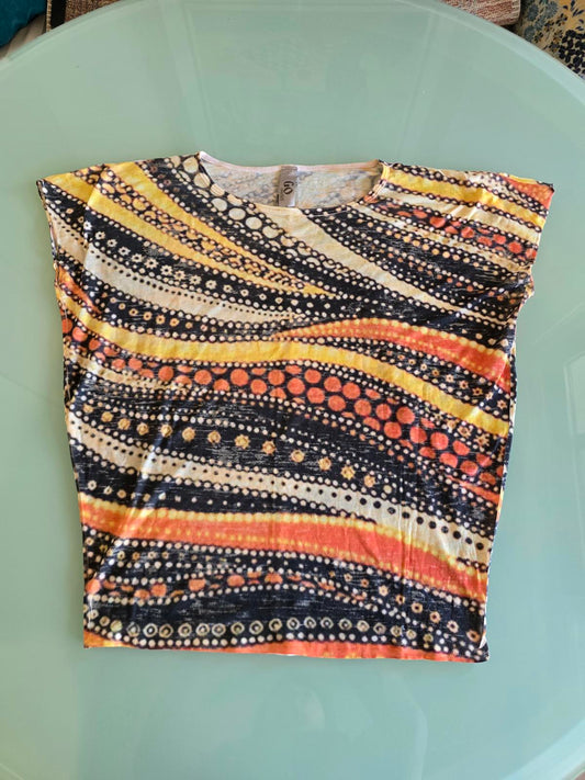 GO Couture Patterned Crew Neck T-Shirt- Small