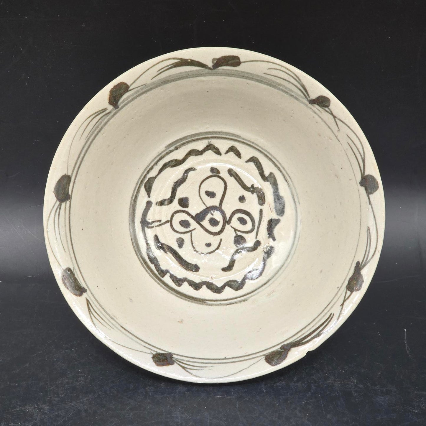 Antique Chinese/Vietnamese Porcelain Rice Bowl