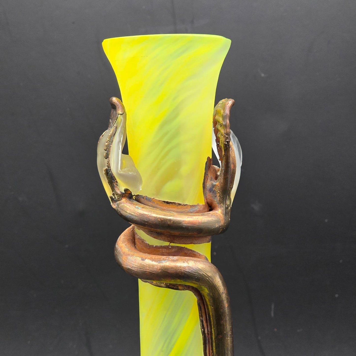 Ravert Romblast Art Glass Vase