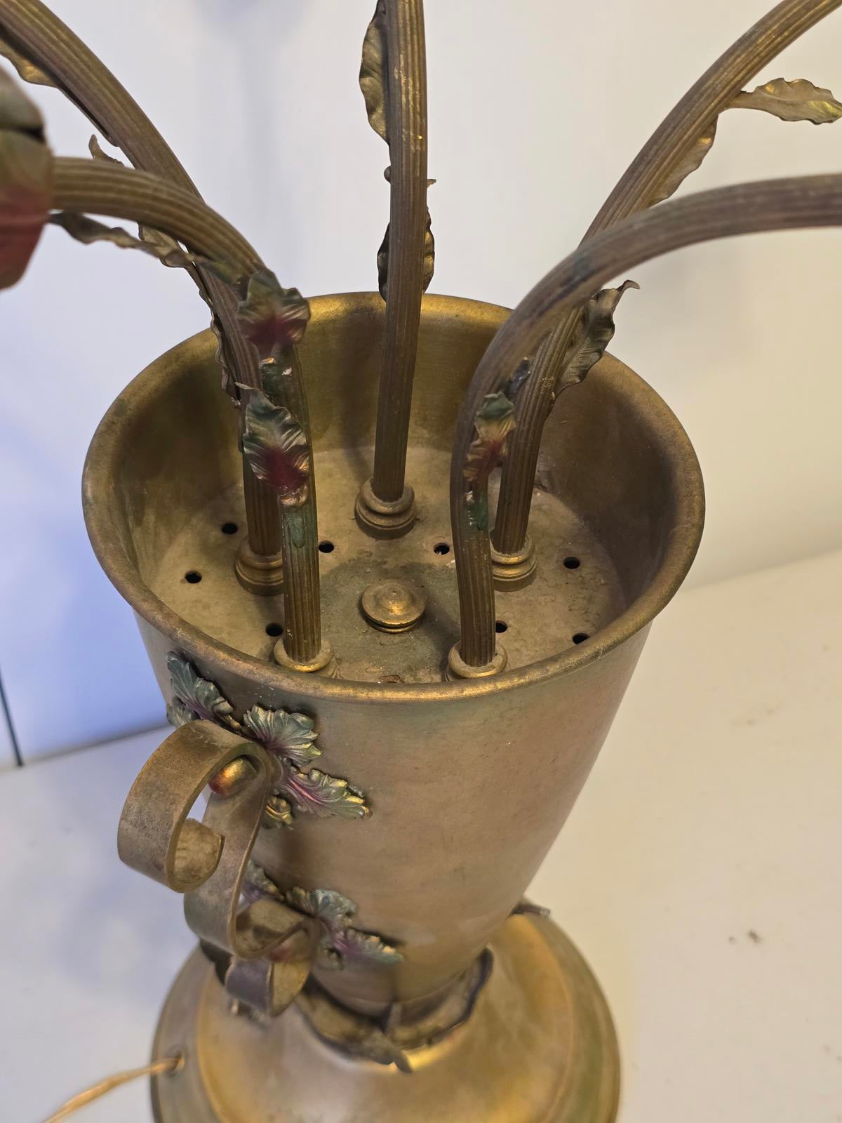 Vintage Italian Hollywood Regency Gilt Bouquet Lamp