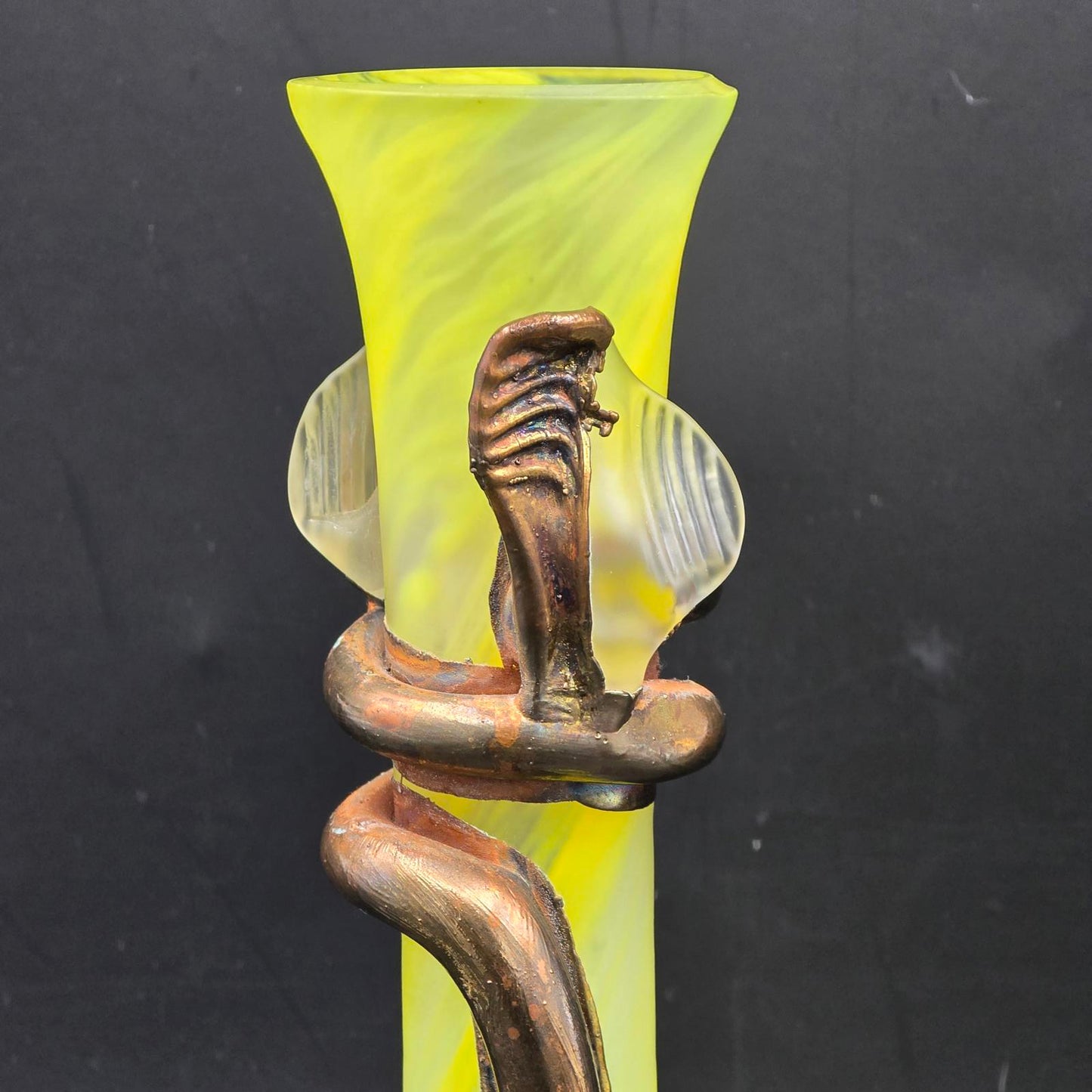 Ravert Romblast Art Glass Vase