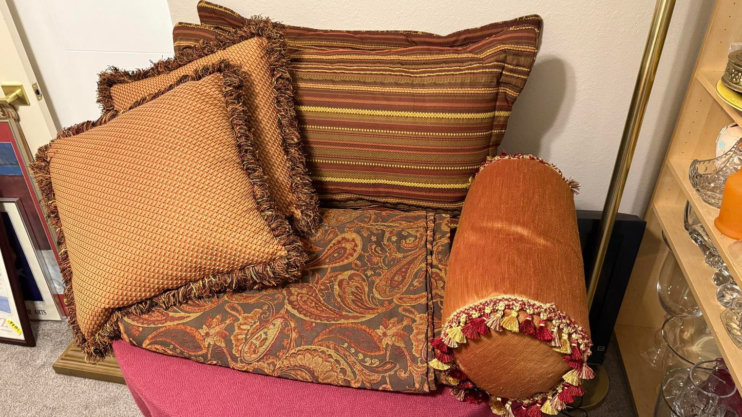 Custom-made King Bed Set - Paisley Coverlet, 2 King Shams, 3 Decorative Pillows