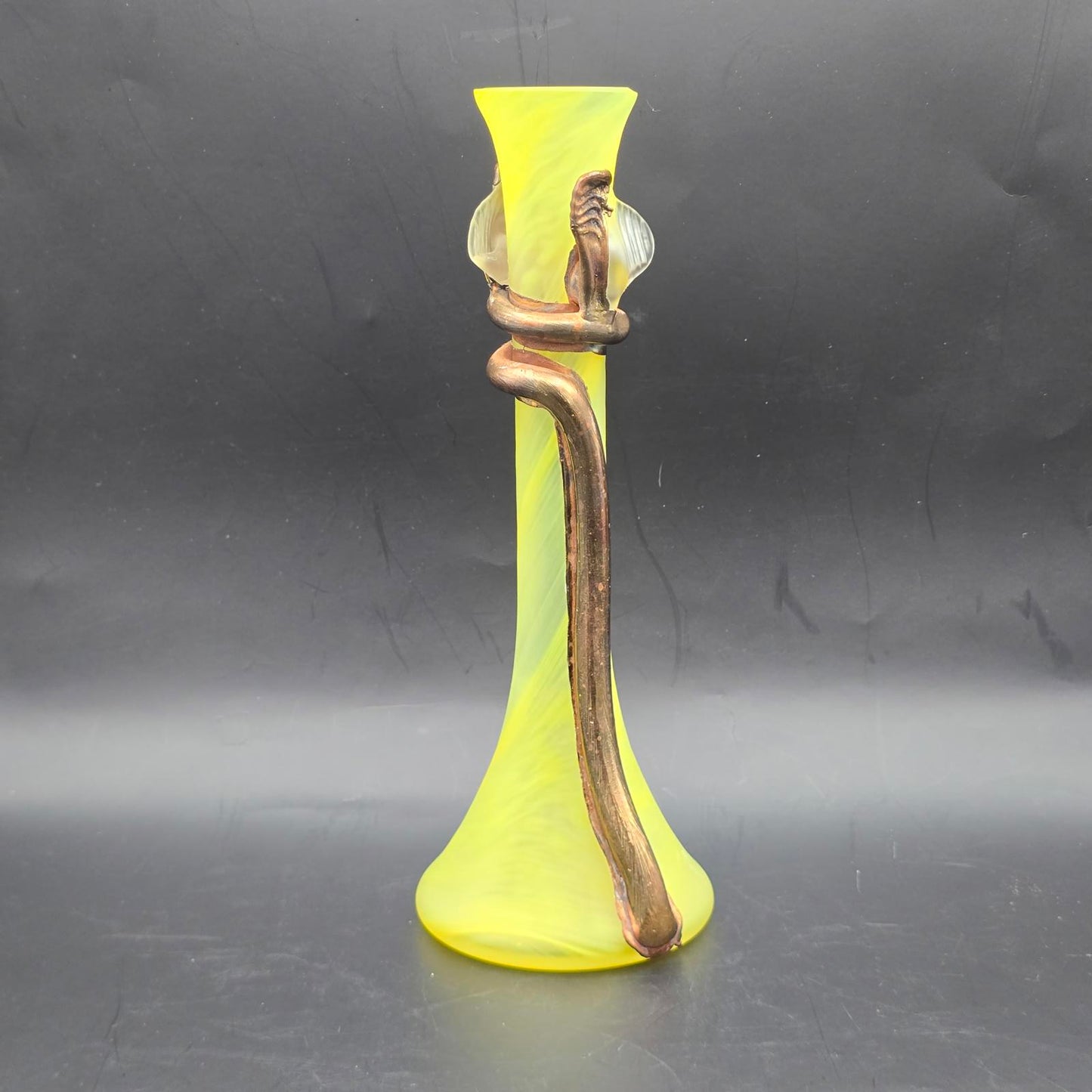 Ravert Romblast Art Glass Vase