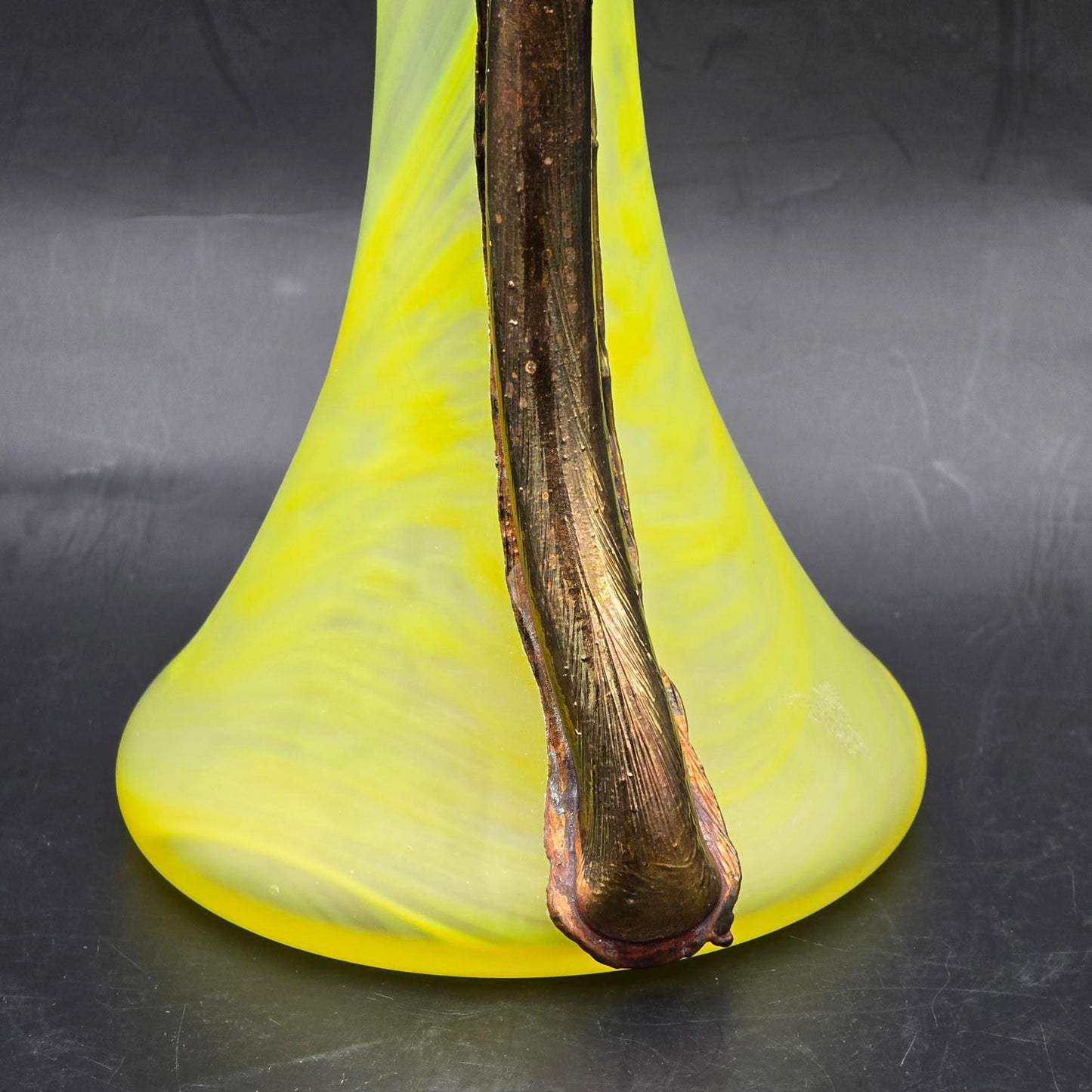 Ravert Romblast Art Glass Vase