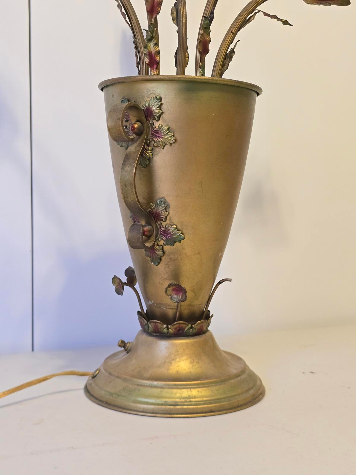 Vintage Italian Hollywood Regency Gilt Bouquet Lamp