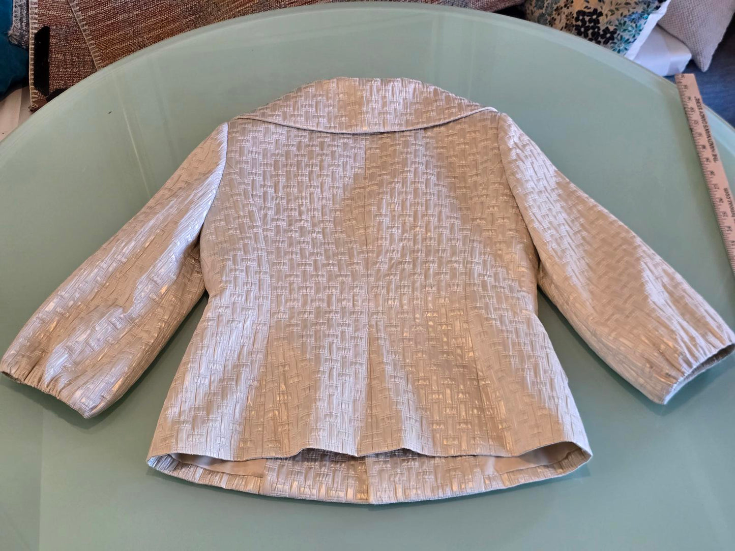 Vintage Dana Buchman White and Gold Women's Skirt and Jacket Suit