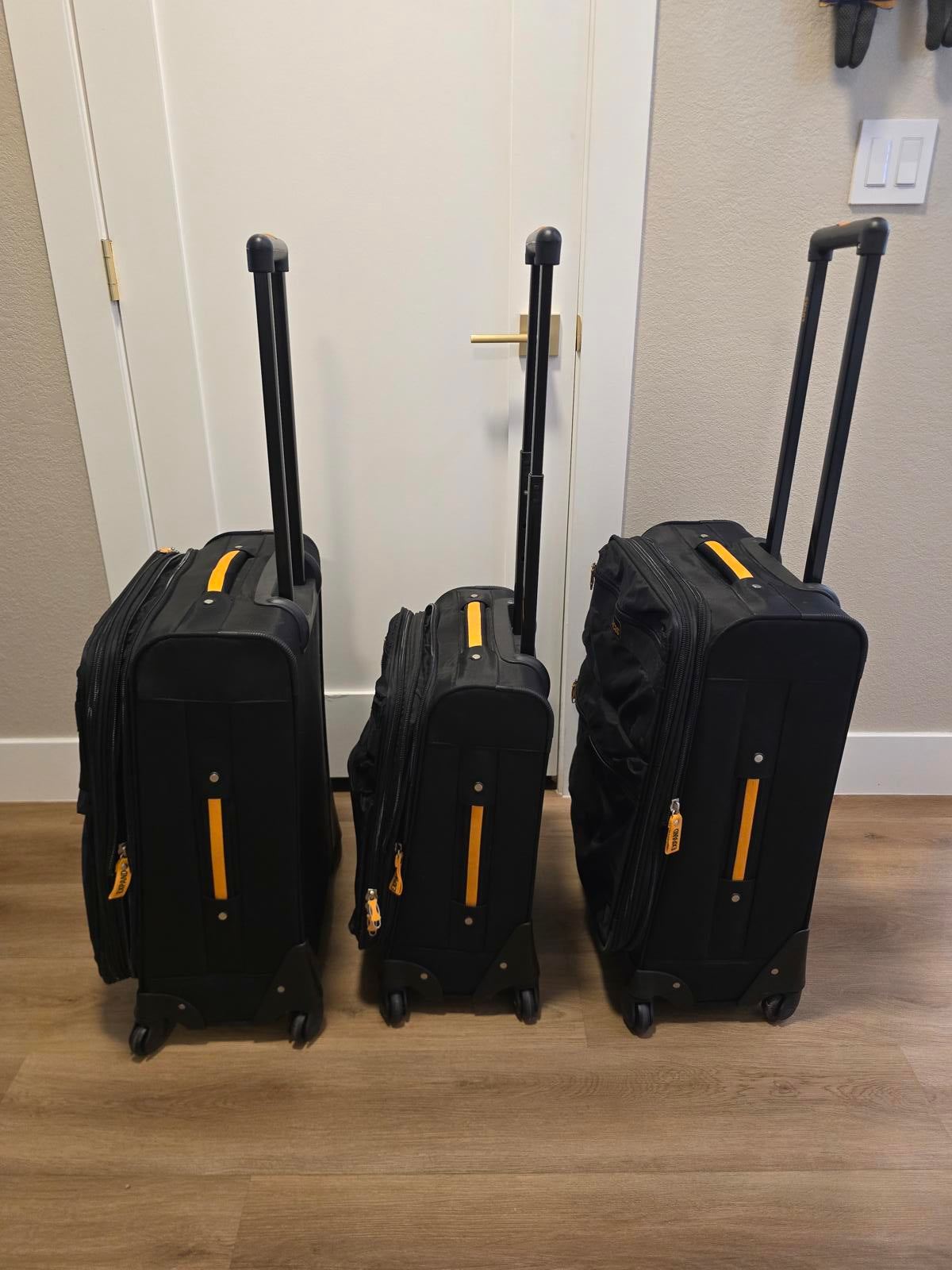 Lucas Designer Ultralight Softside Expandable Luggage