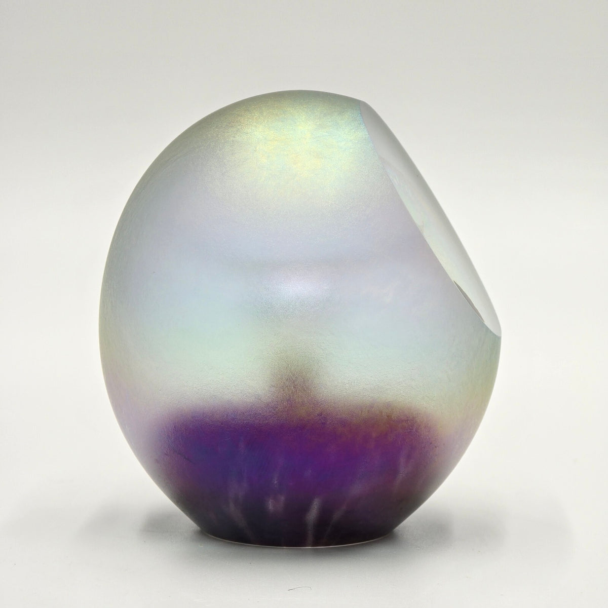 Robert Eickholt 1994 Dichroic Veil Fountain Paperweight With Stand