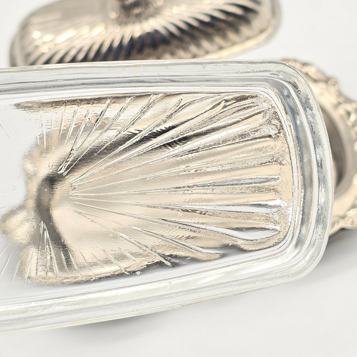 Vintage Leonard Silverplate Covered Butter Dish Glass Insert Hong Kong 8"