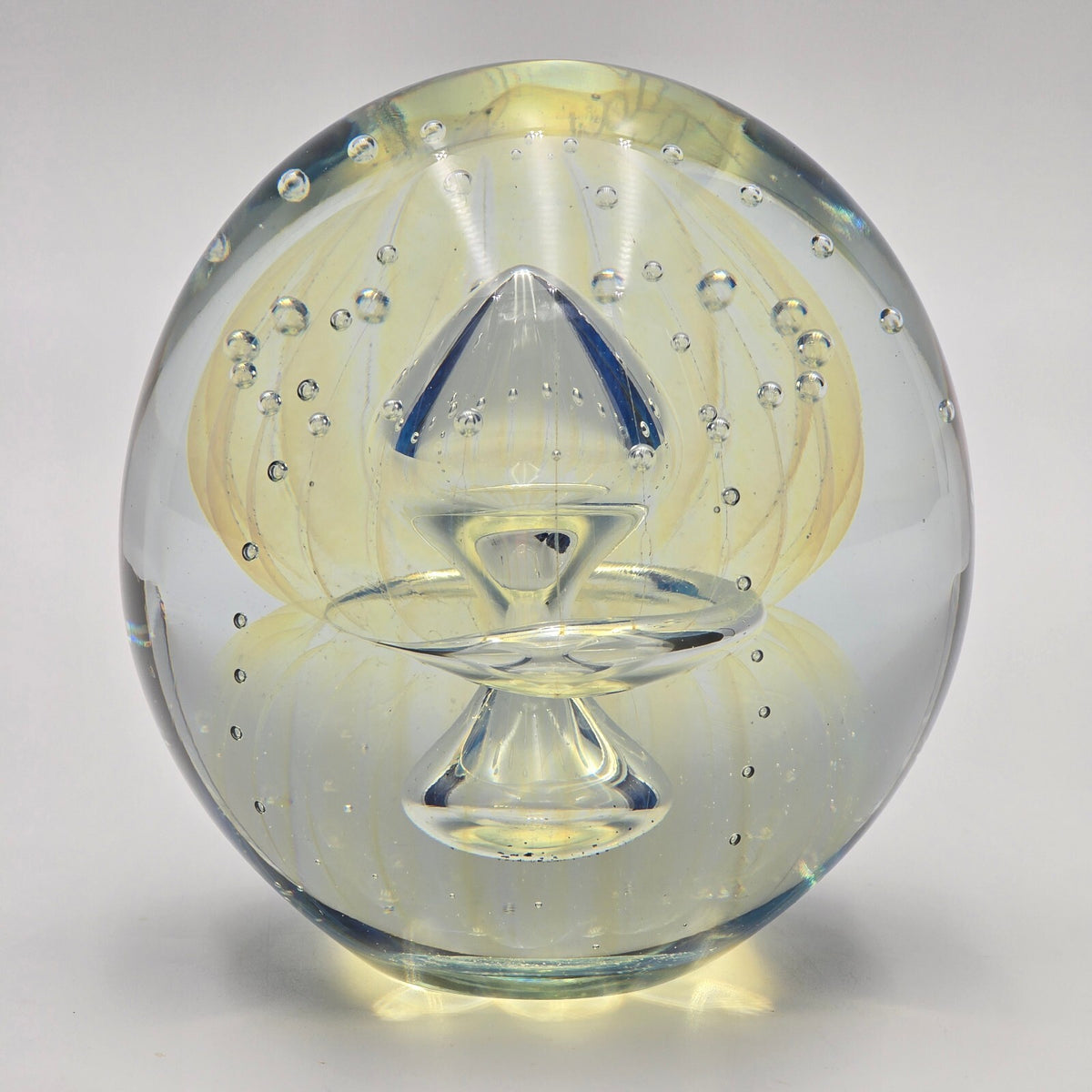 Robert Eickholt 1994 Double Jellyfish Art Glass Paperweight With Stand