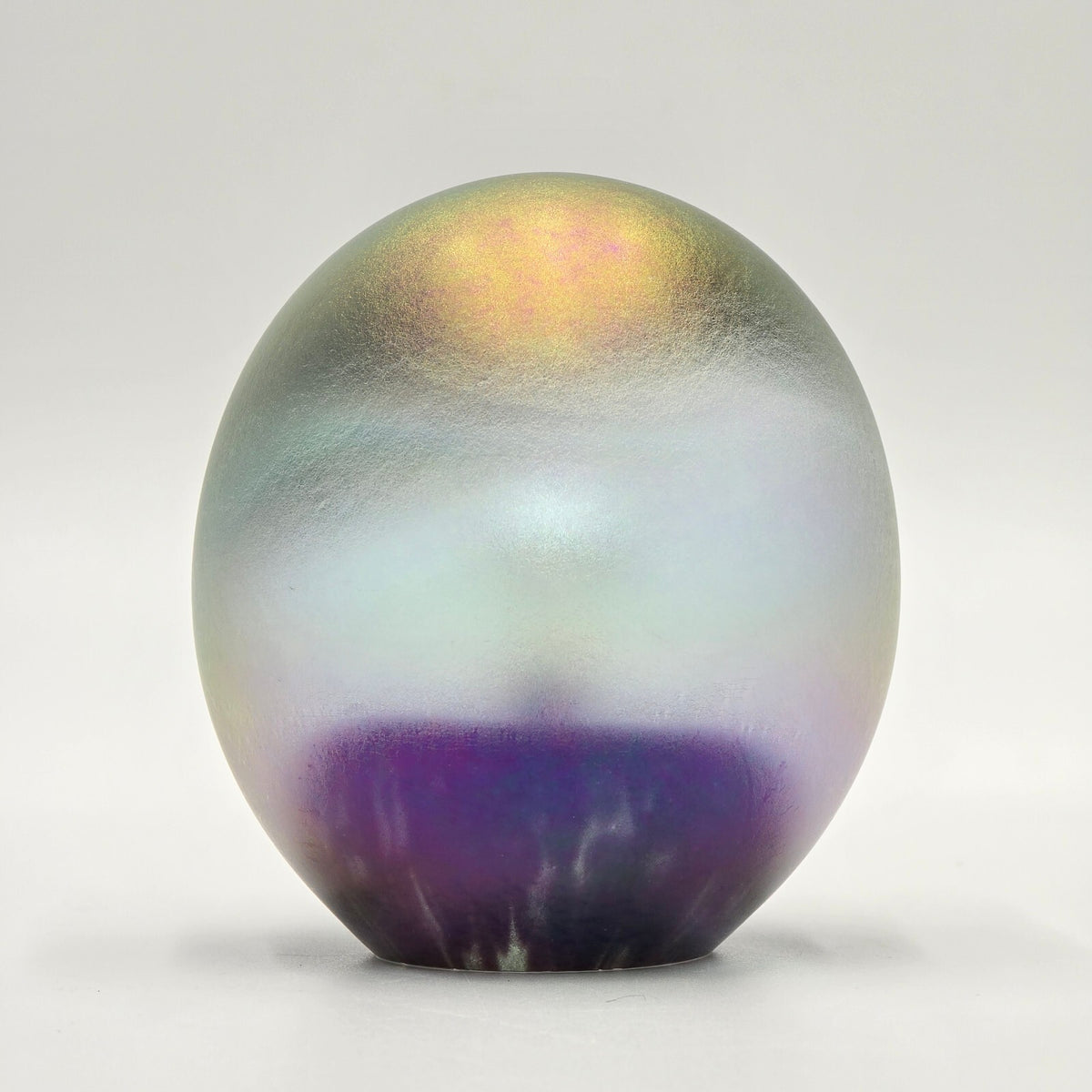 Robert Eickholt 1994 Dichroic Veil Fountain Paperweight With Stand