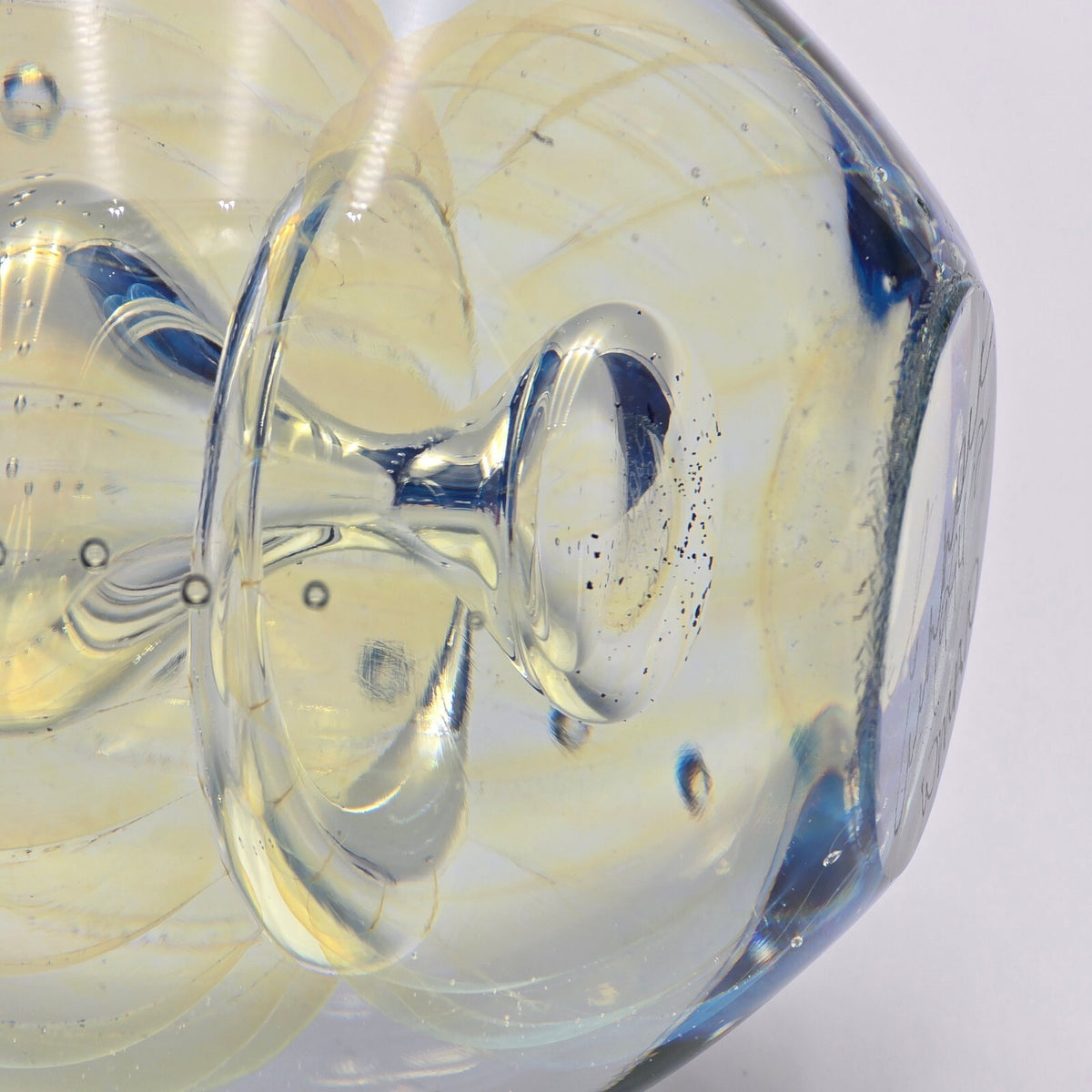 Robert Eickholt 1994 Double Jellyfish Art Glass Paperweight With Stand