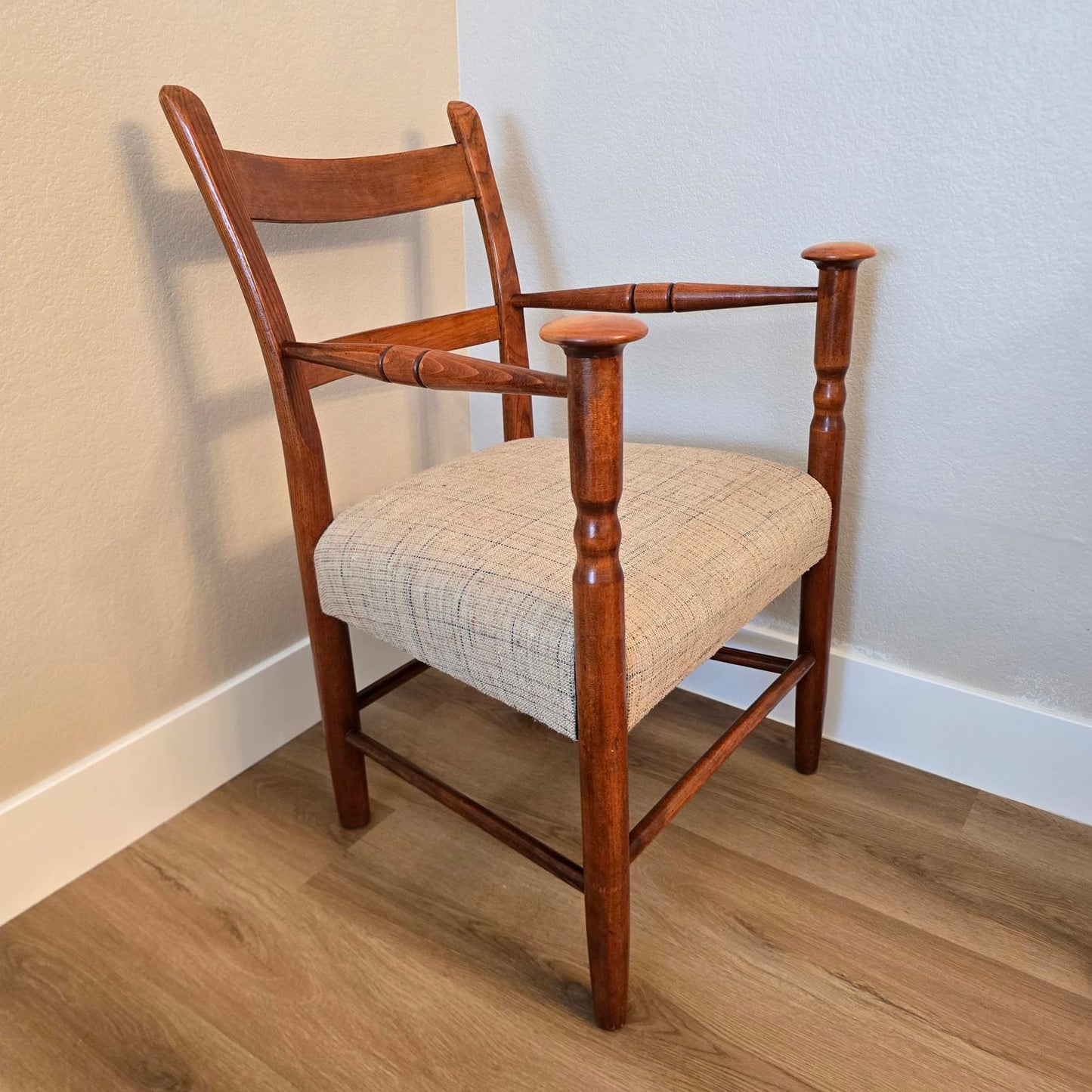 Vintage/Antique Shaker Arm Chair