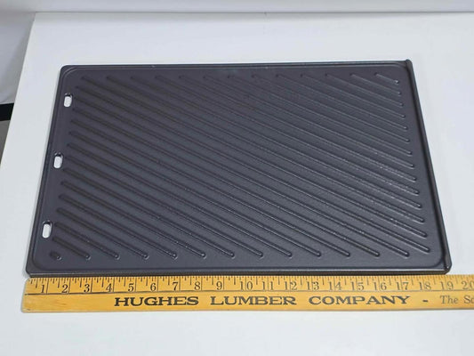 Heavy-duty Cast-Iron Griddle/Flat-Top - Weber Genesis 300 Grills