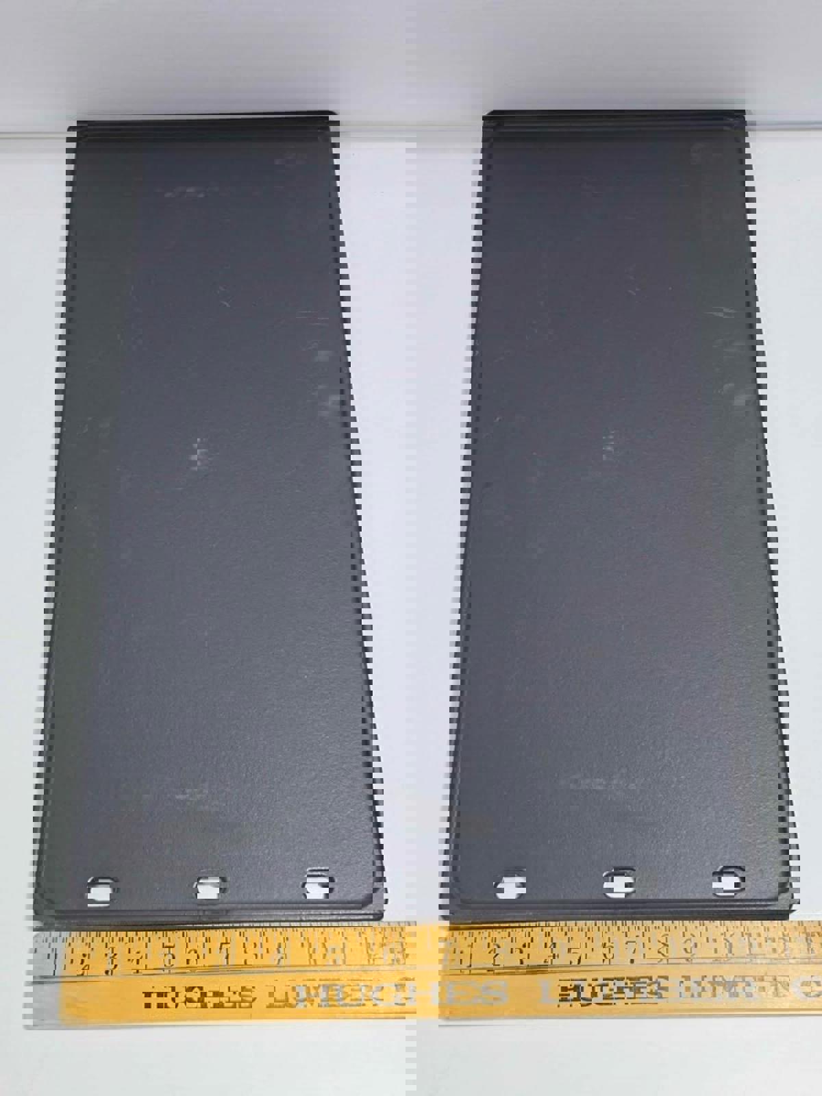 Heavy-duty Cast-Iron Griddle/Flat-Top - Weber Genesis 300 Grills