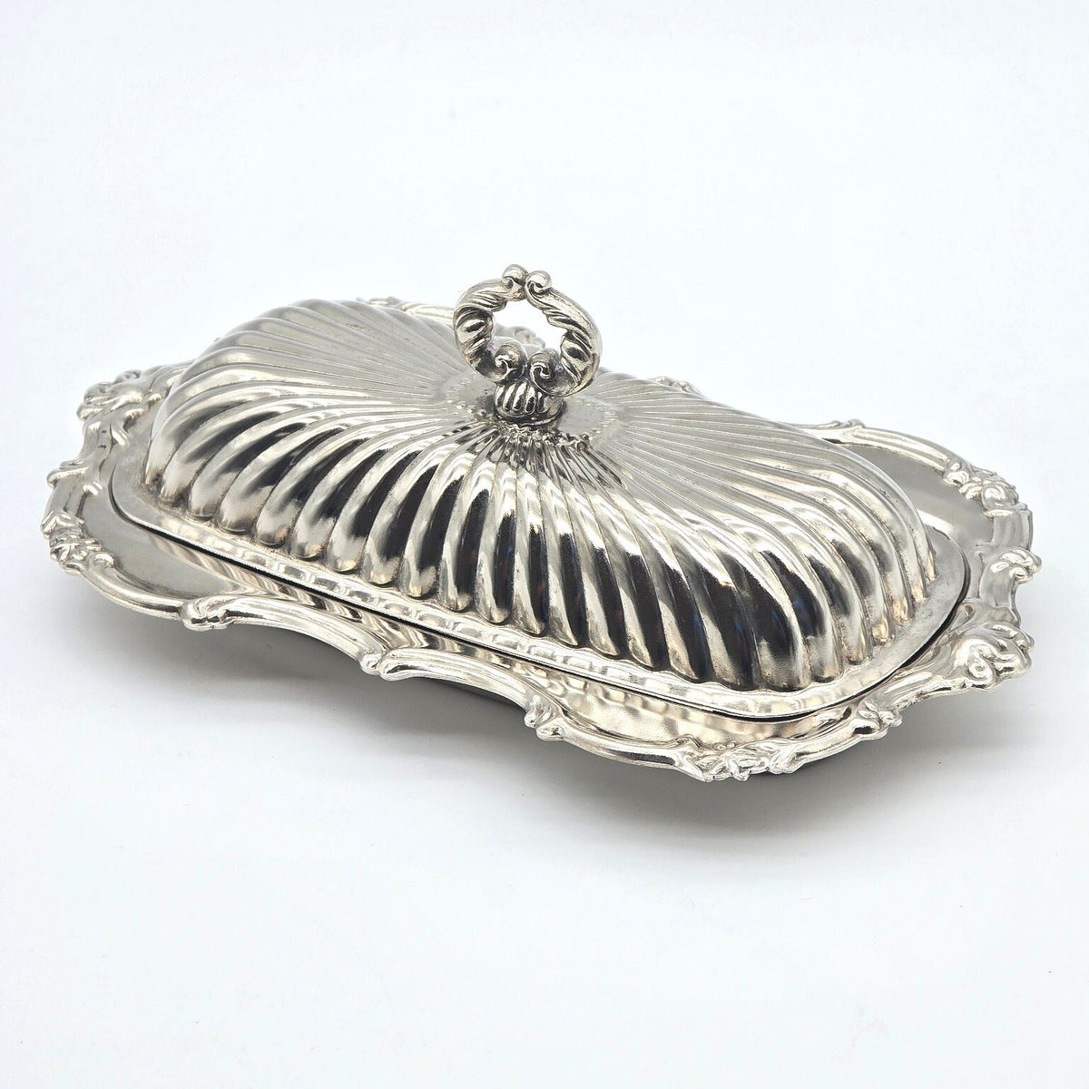 Vintage Leonard Silverplate Covered Butter Dish Glass Insert Hong Kong 8"