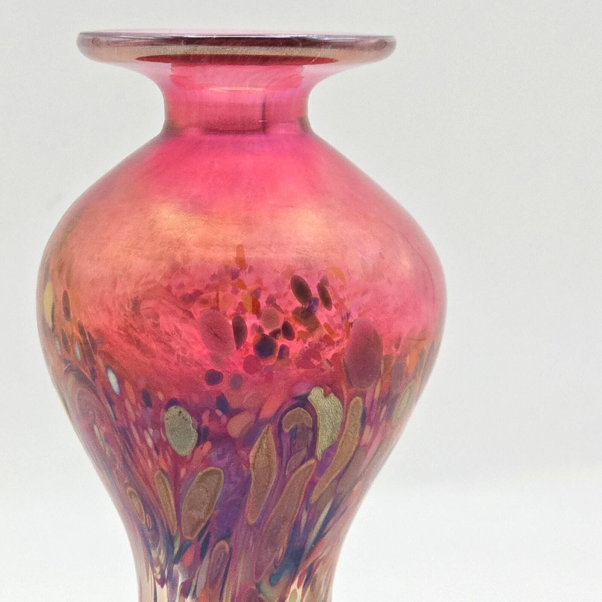 Vintage Arte Vargas Iridescent Pink Studio Art Glass Vase 5"