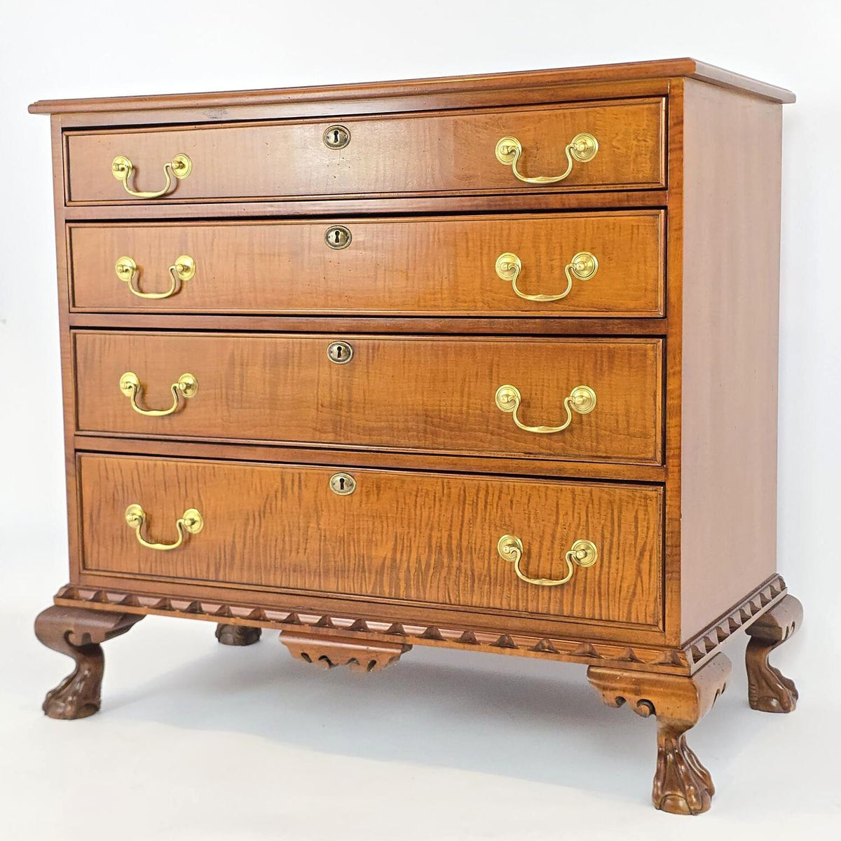 Banks Coldstone Georgian Chippendale Figured Wood 4 Drawer Chest 1990s